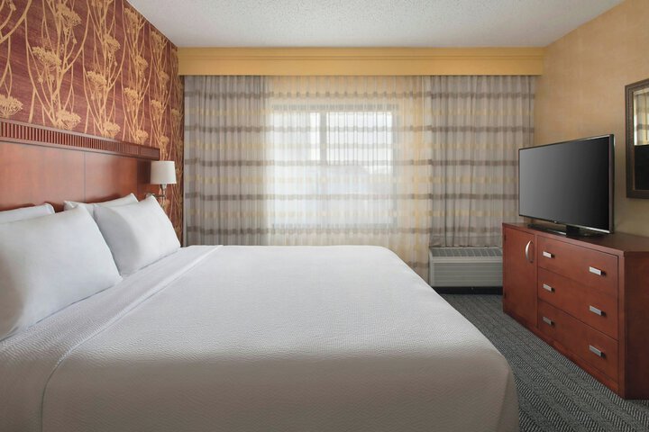 Courtyard by Marriott Mt. Laurel