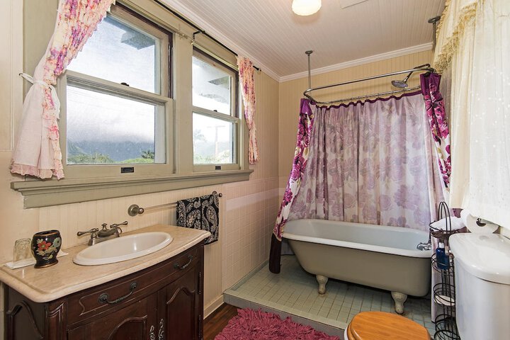 Room 4 of 21