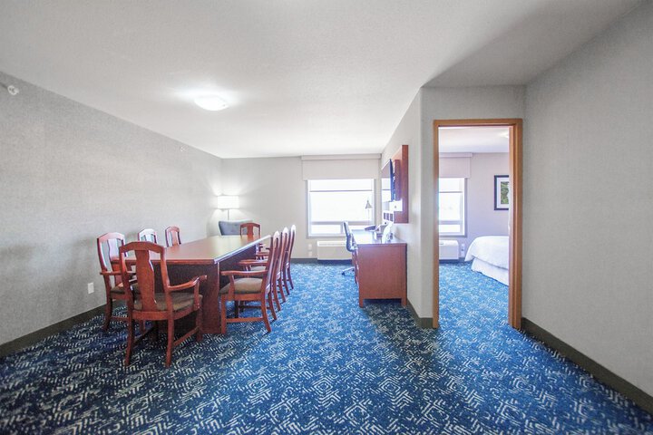 Four Points by Sheraton Saskatoon