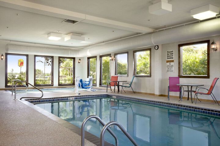 Pool 8 of 41