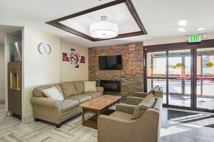 Hotel Interior 14 of 38