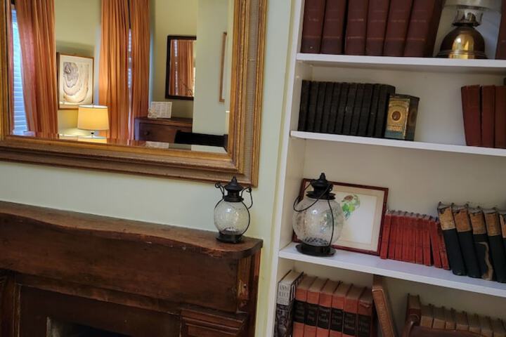 Room 220 of 238