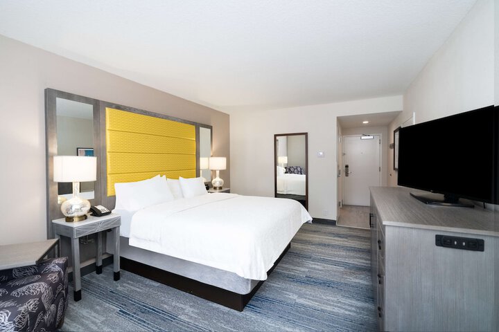 Room 22 of 48