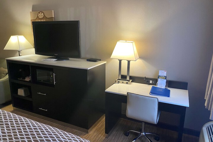 Room 19 of 29