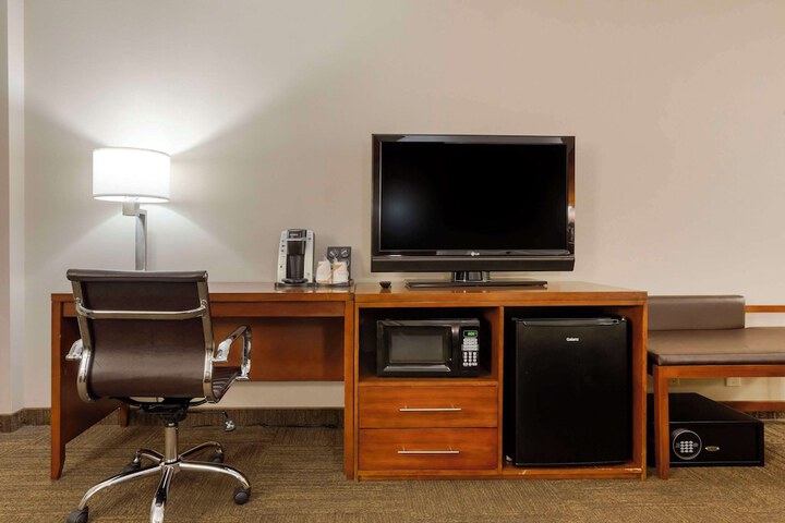 Room 19 of 36