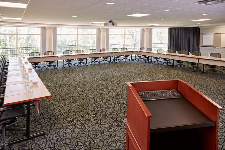 Rizzo Center a Destination by Hyatt Hotel