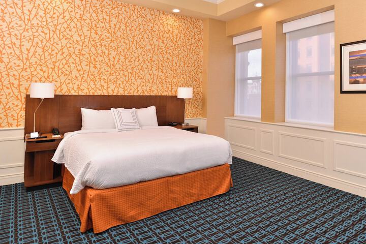 Room 16 of 35