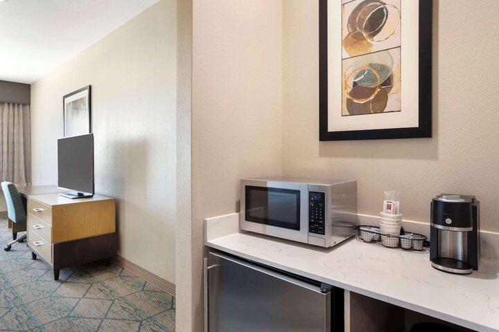 Room 32 of 45