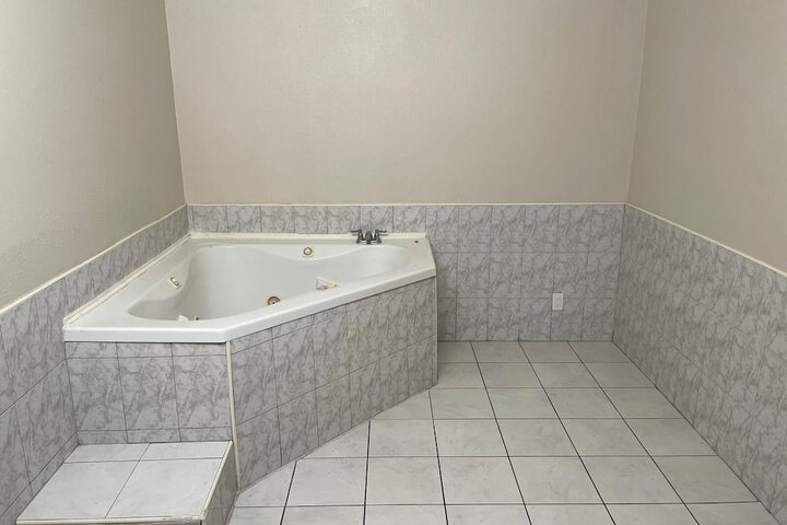 Room 40 of 59