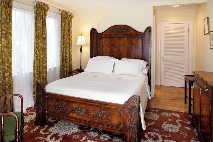 Room 48 of 136