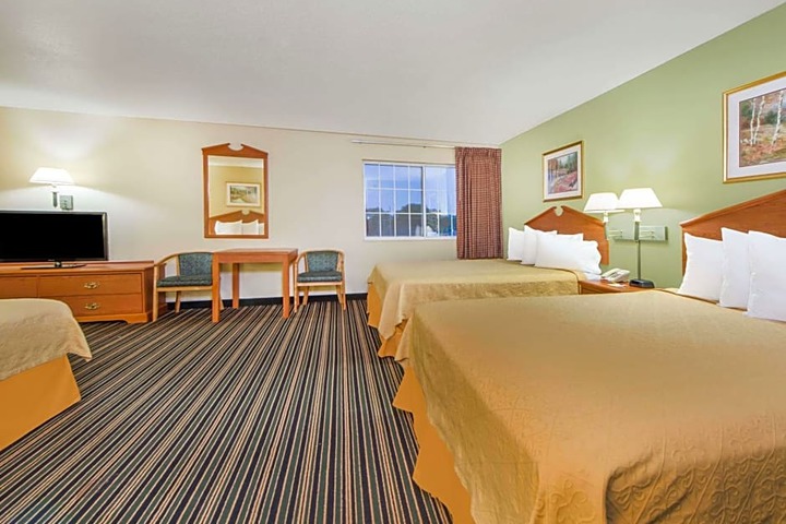 Days Inn by Wyndham Ottumwa