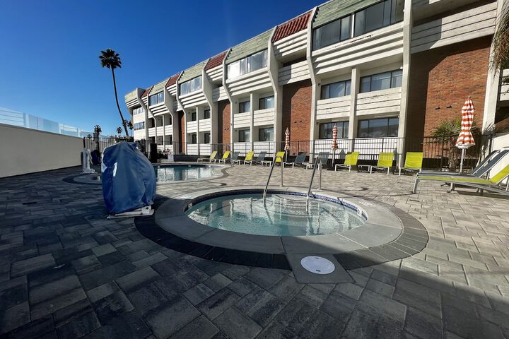 Pool 7 of 150