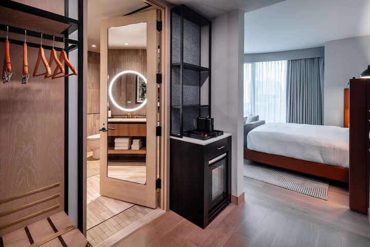 Tempo by Hilton New York Times Square