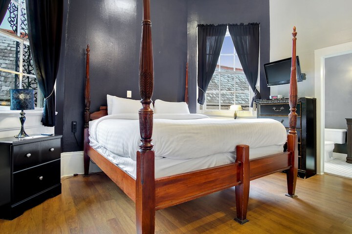 Room 56 of 69