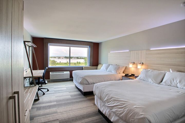 Room 15 of 51