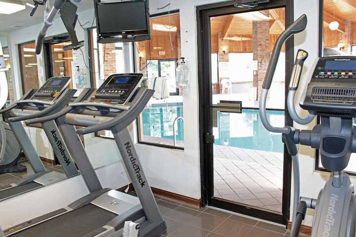 Baymont by Wyndham Battle Creek Downtown