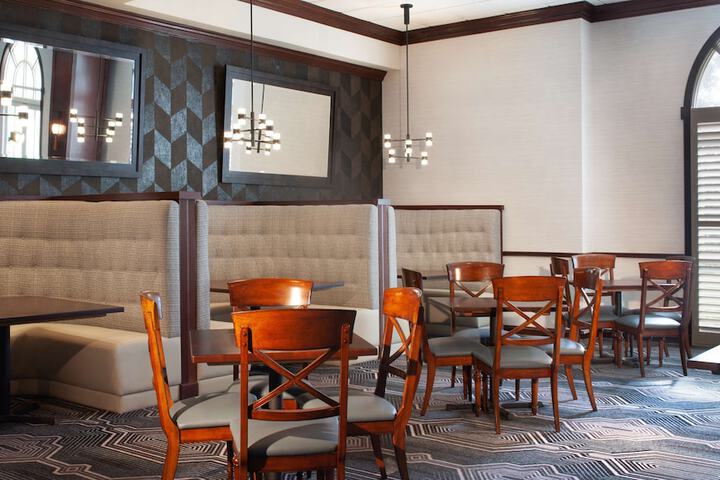 Hilton Atlanta / Marietta Hotel & Conference Center