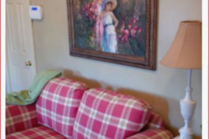 Jeni Js Gifts and Guest Houses