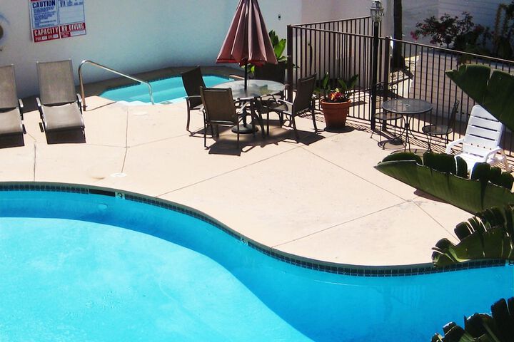 Pool 8 of 41