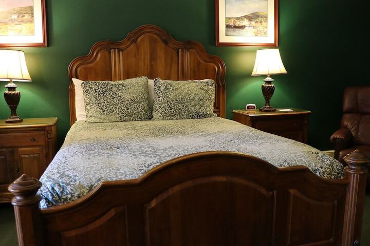 Room 16 of 39
