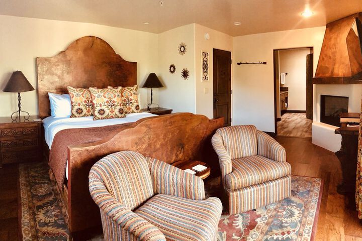 Room 143 of 285