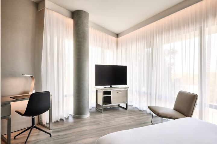 AC Hotel by Marriott Sunnyvale Moffett Park