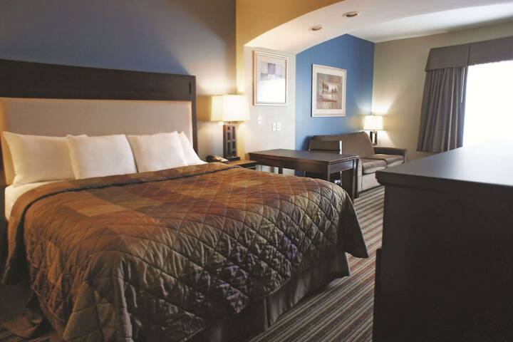 Room 26 of 37