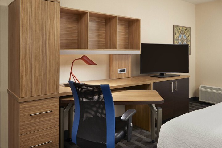 Room 13 of 53