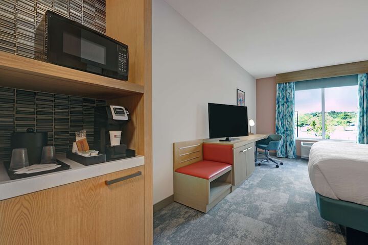 Room 17 of 51