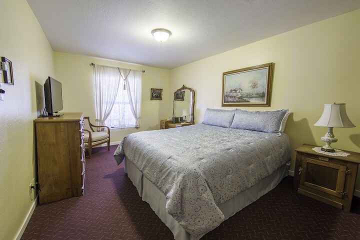 Room 29 of 38
