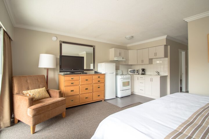 Room 15 of 37