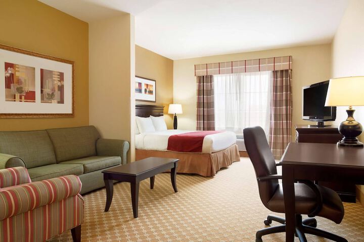 Country Inn & Suites by Radisson Conway, AR
