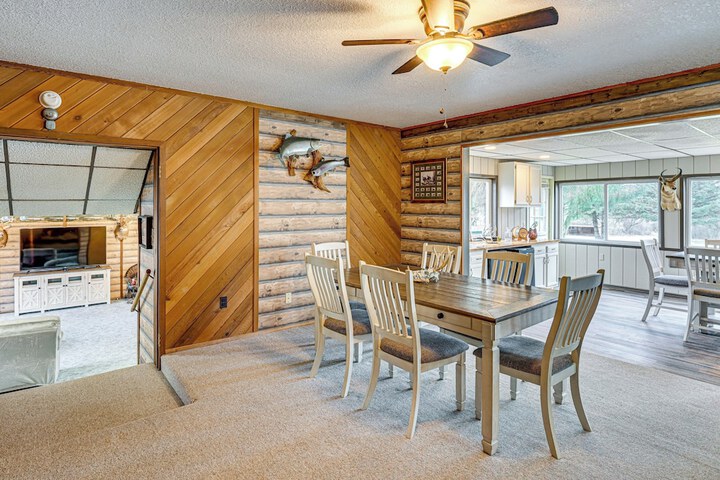 Cozy Cass City Retreat w / Spacious Deck!