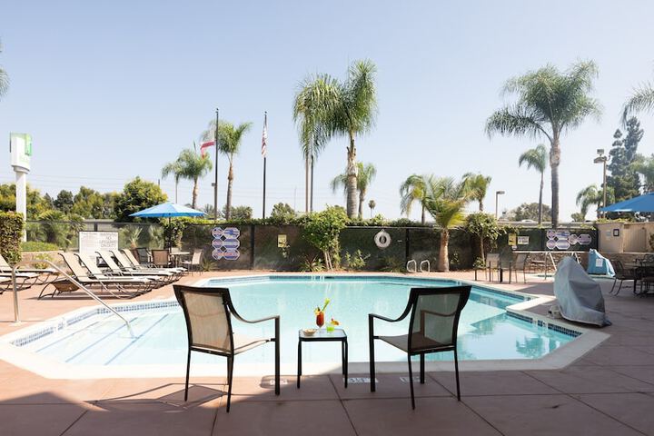 Holiday Inn Santa Ana-Orange Co. Arpt by IHG
