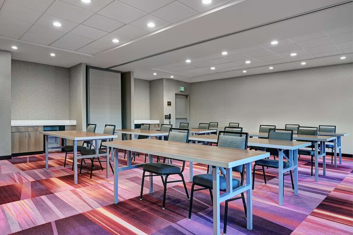 Home2 Suites by Hilton Tracy
