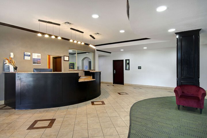 Motel 6 Fort Worth TX – I-35 & I-20