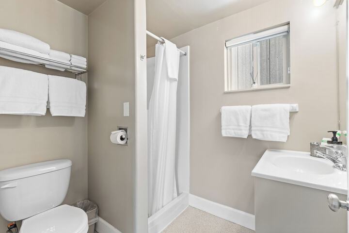 Room 12 of 70