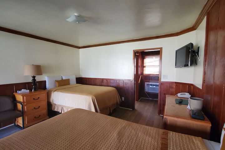 Room 104 of 137