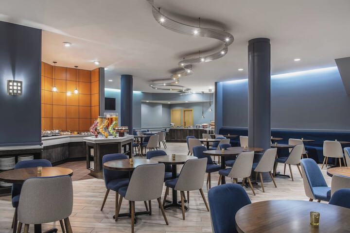 Delta Hotels by Marriott Regina
