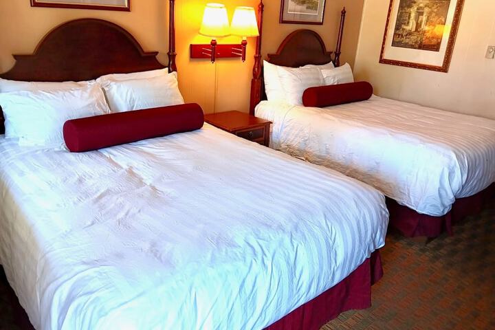 Maddox Inn