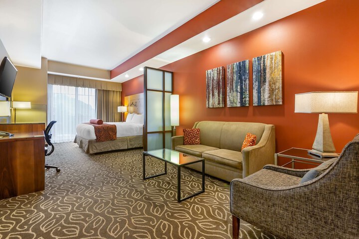 Best Western Premier Ivy Inn & Suites