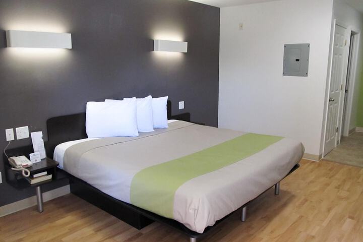 Studio 6 Extended Stay - Atlanta GA - Chamblee