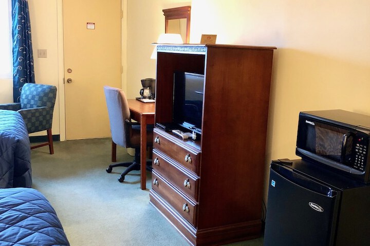 Room 12 of 44