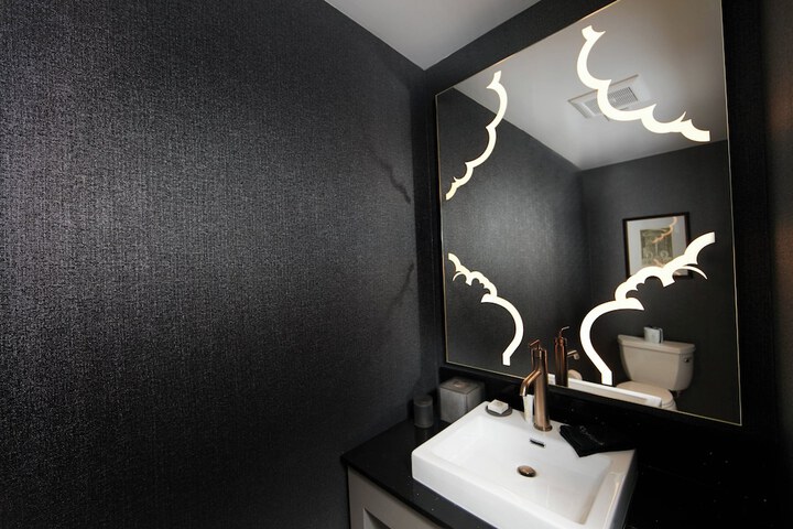 Elyton Hotel Autograph Collection by Marriott