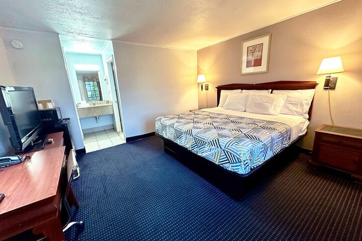Room 19 of 32