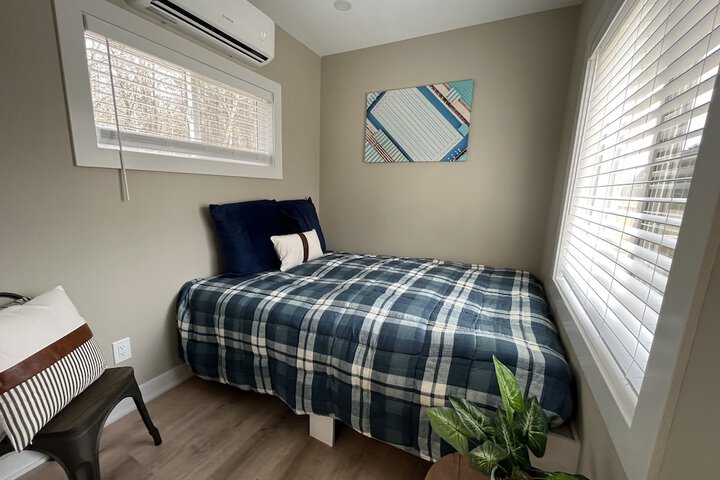 Room 18 of 65