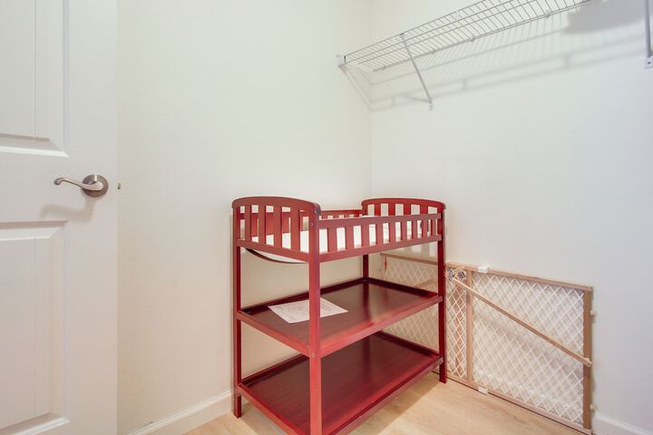 Spacious Bandon Getaway - 2 Blocks to Ocean!