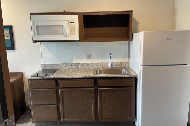 WoodSpring Suites Detroit Madison Heights