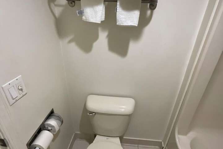 ATLANTIC INN