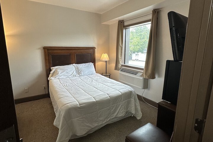 Room 17 of 32